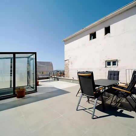 Apartment Cityview Penthouse With Private Veranda *