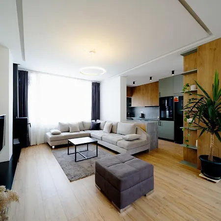 Apartment Cityview Penthouse With Private Veranda Tirana