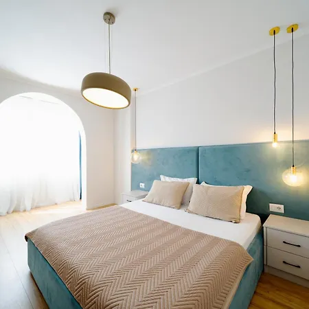 Cityview Penthouse With Private Veranda Tirana