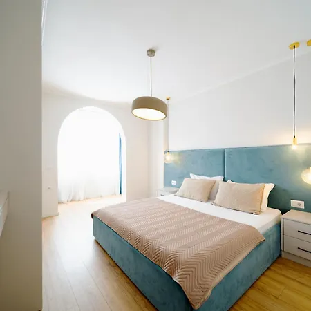 Apartment Cityview Penthouse With Private Veranda *