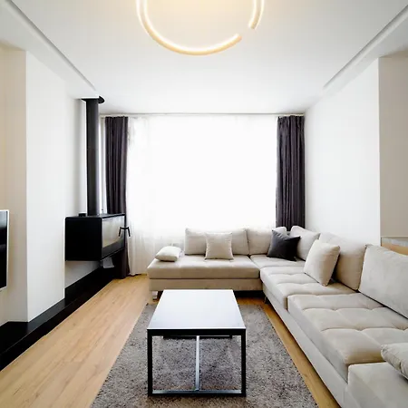Cityview Penthouse With Private Veranda Tirana