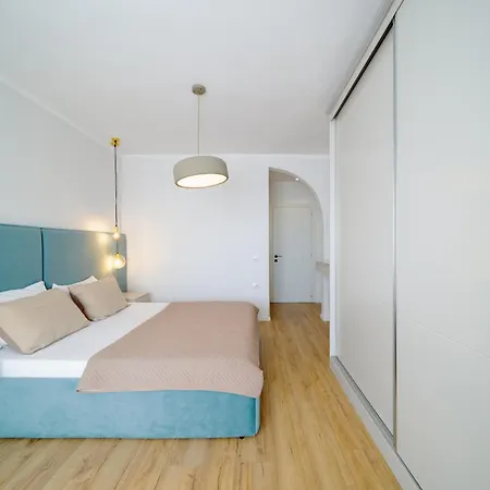 Apartment Cityview Penthouse With Private Veranda