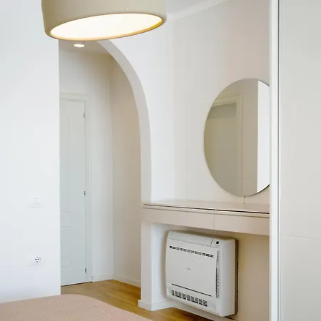 Cityview Penthouse With Private Veranda